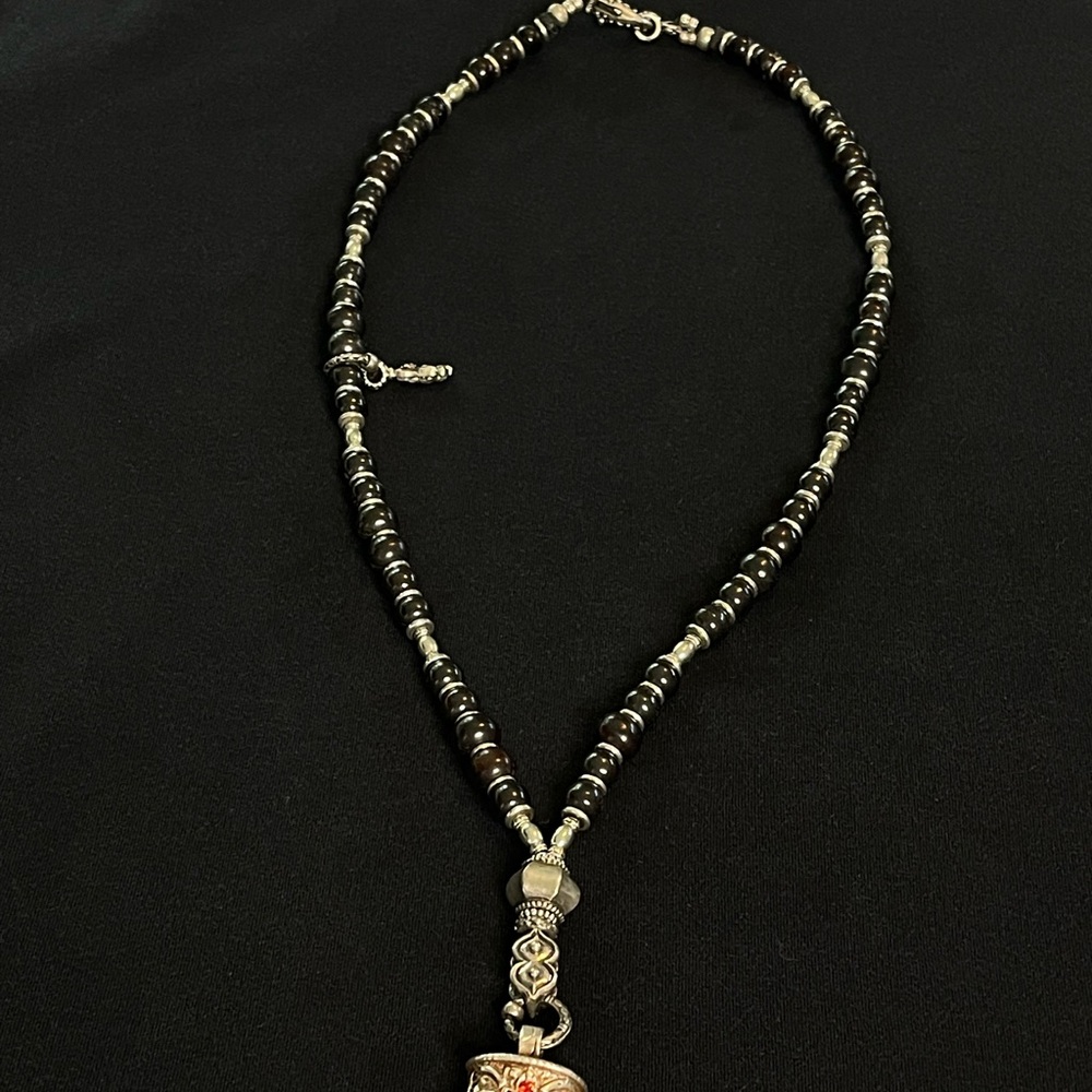 Beautiful necklace chic !